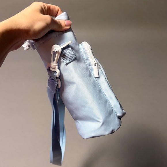 Light blue Starbucks cup pouch - Picture 2 of 4